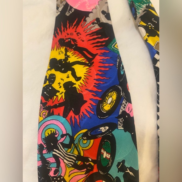 Vintage Nicole Miller Silk Tie - Picture 3 of 7